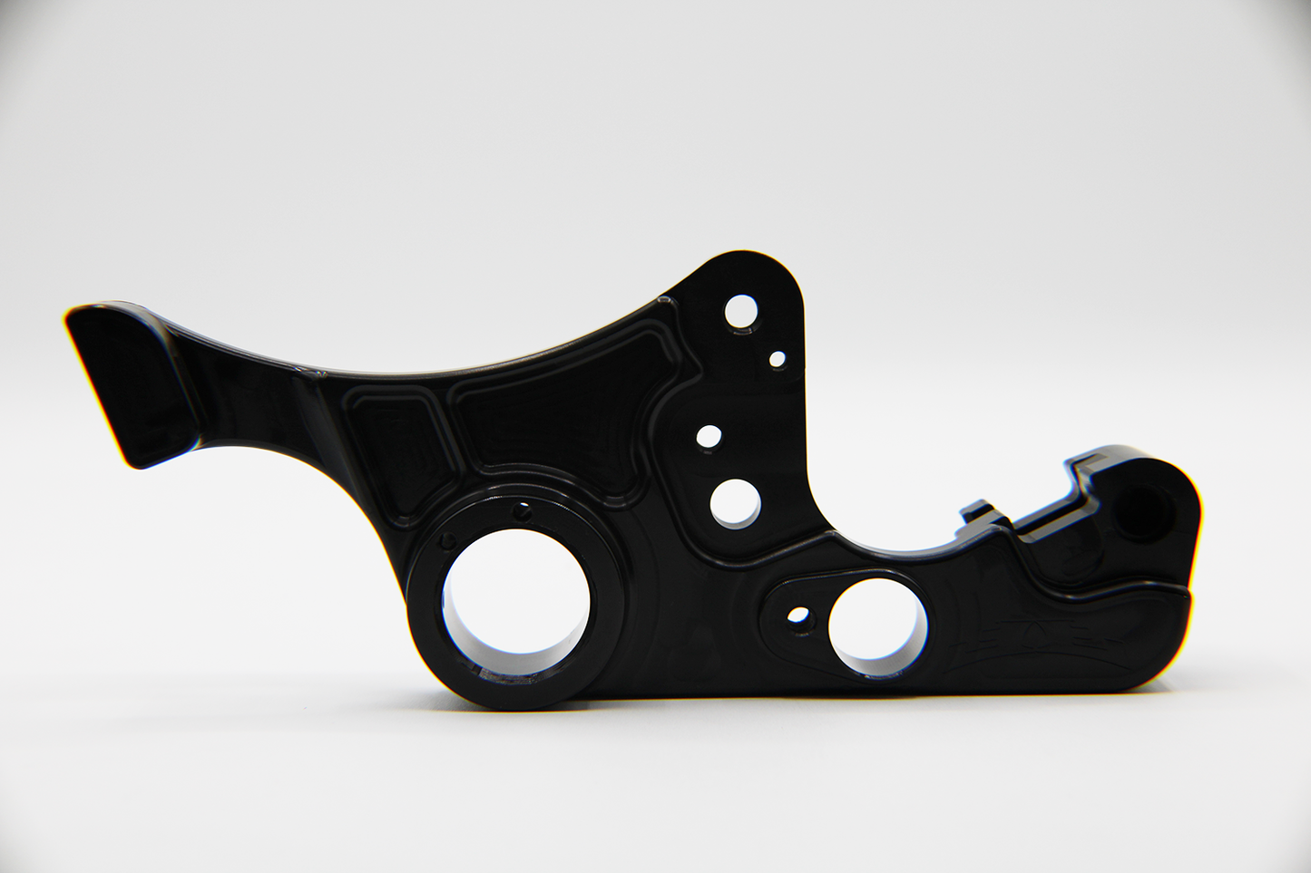 SUZUKI GSXR1000 09'+ UNDERSLUNG CALIPER BRACKET