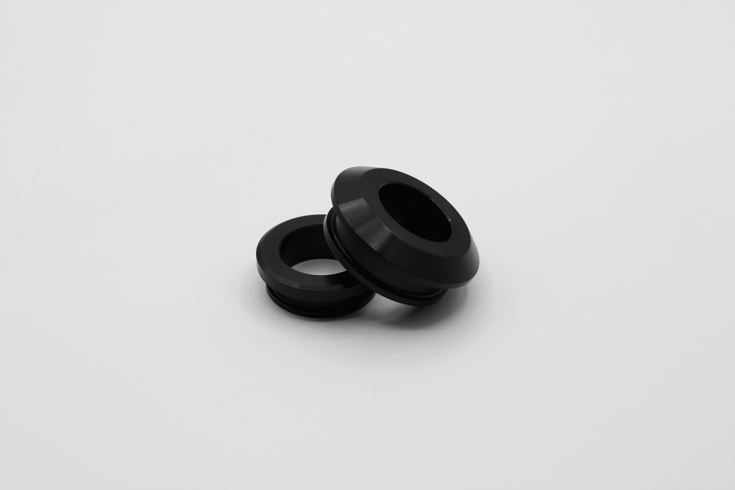 KAWASAKI ZX10 11'+ REAR CAPTIVE SPACER SET