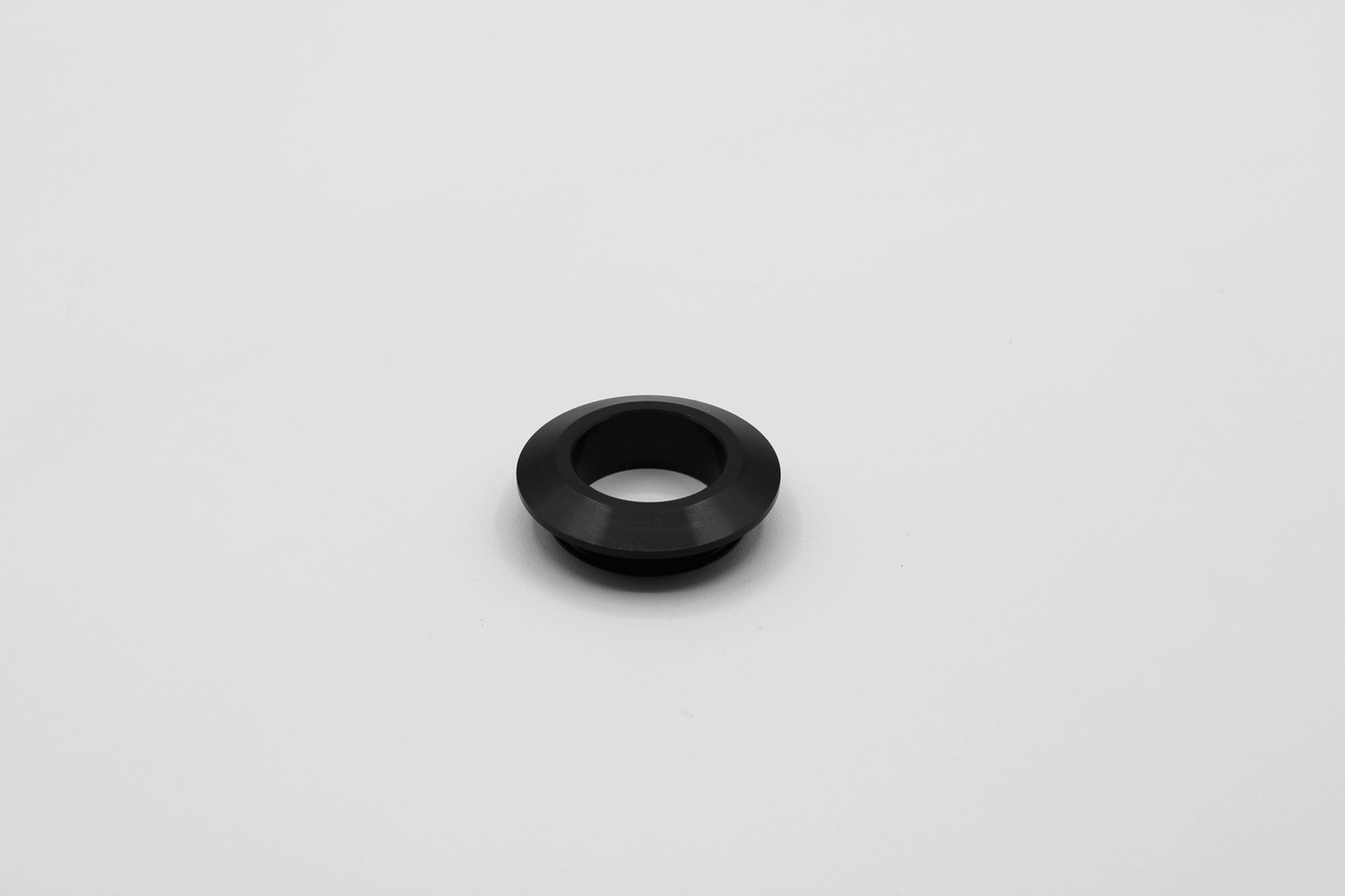 SUZUKI GSXR1000 06'+ / GSXR600|750 06-10' CAPTIVE FRONT WHEEL SPACER