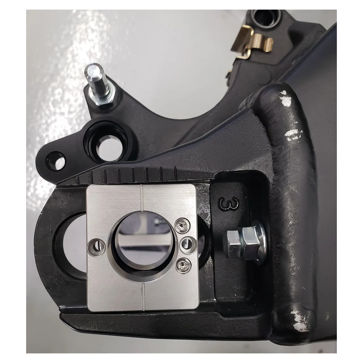 KAWASAKI ZX6 05'+ CAPTIVE CALIPER BRACKET KITS