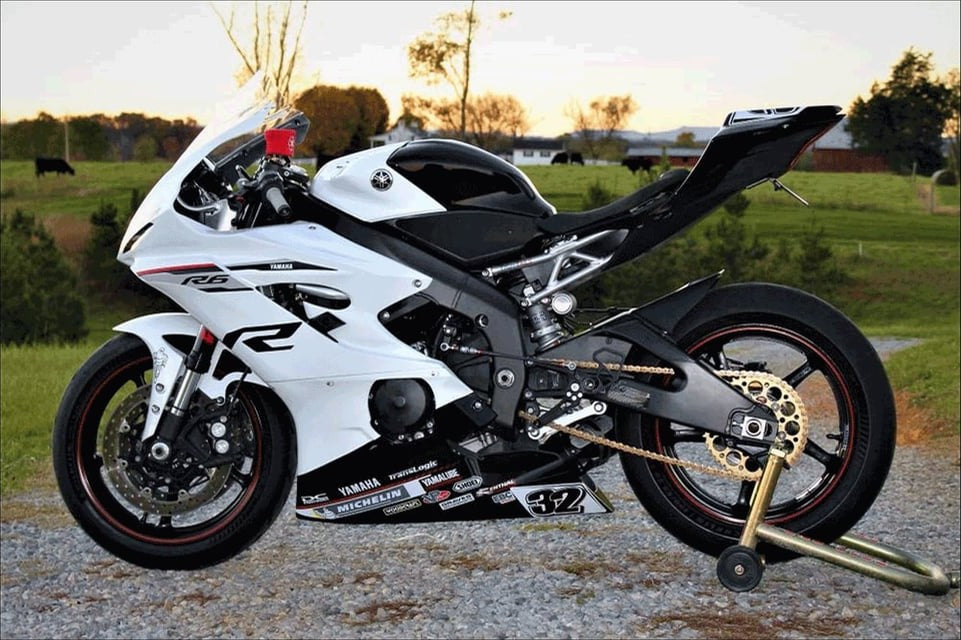 YAMAHA YZF600 R6 17'+ RACE KIT V2