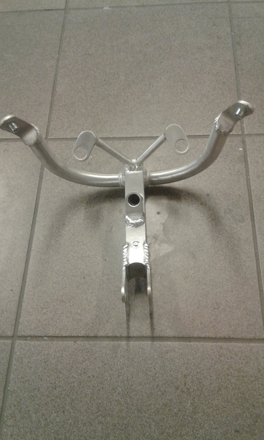 SUZUKI GSXR1000 17'+ UPPER FAIRING STAY