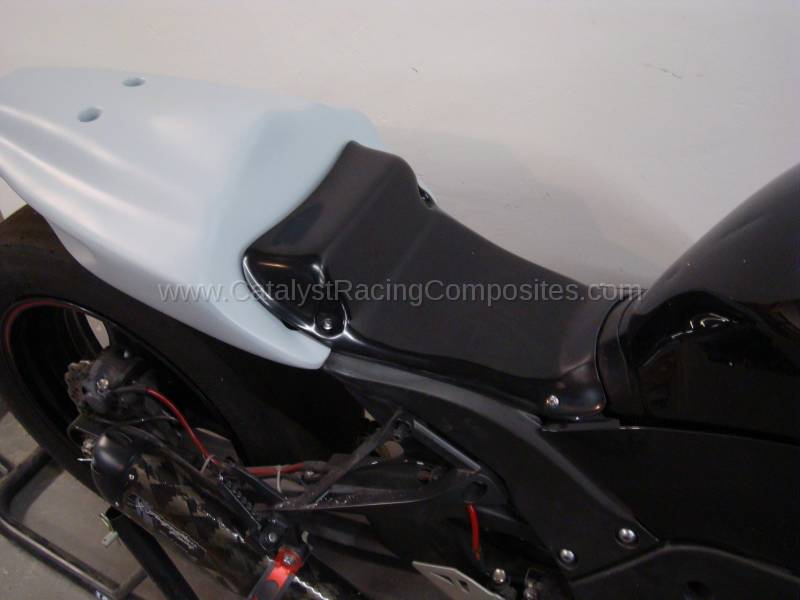 KAWASAKI ZX10 11-20' DRAG STEP SEAT