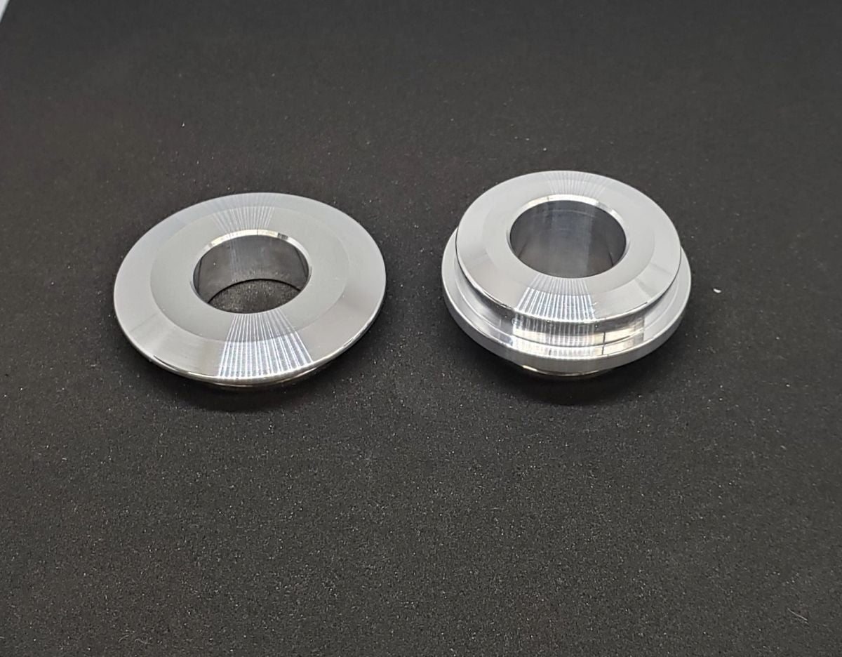 TRIUMPH 675/765 07'+ REAR CAPTIVE SPACER SET