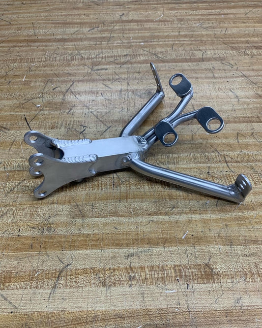 YAMAHA R7 21'+ UPPER FAIRING STAY