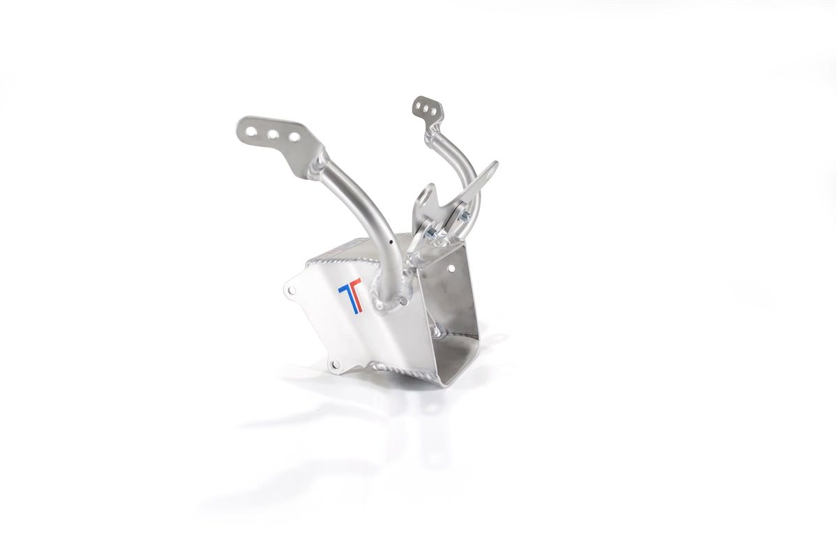 YAMAHA R6 08-16' UPPER FAIRING STAY