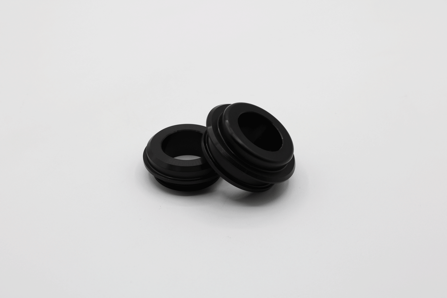 KAWASAKI ZX6 07'+ REAR RAMP CAPTIVE SPACER SET