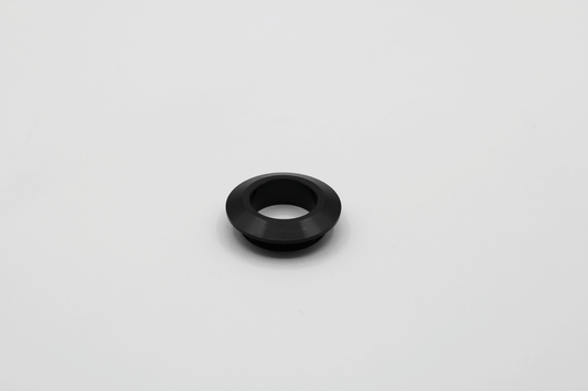 SUZUKI GSXR1000 06'+ / GSXR600|750 06-10' CAPTIVE FRONT WHEEL SPACER