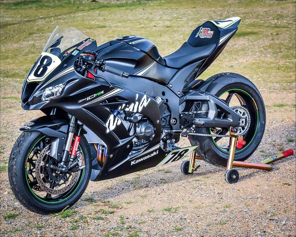KAWASAKI ZX10 16-20' SUPERSPORT KIT