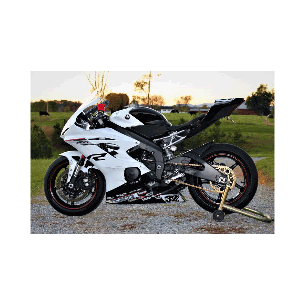 YAMAHA YZF600 R6 17 RACE KIT V2 iOneMoto