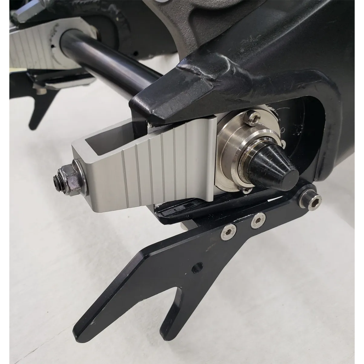 YAMAHA R6 06'+ REAR QUICK CHANGE KITS – iOneMoto