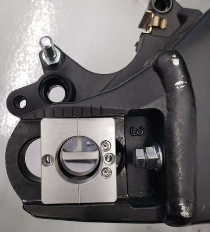 KAWASAKI ZX6 05'+ CAPTIVE CALIPER BRACKET KITS