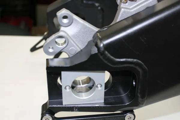 YAMAHA R6 17'+ CALIPER BRACKET KITS