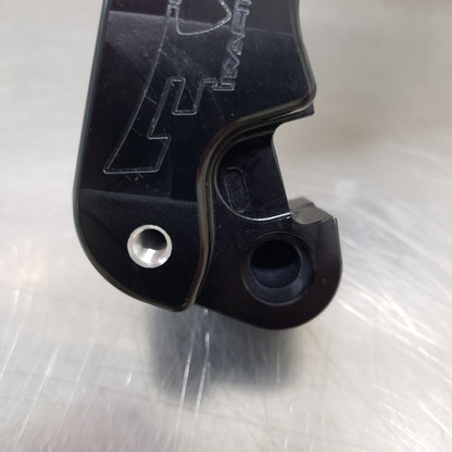 KAWASAKI ZX6 UNDERSLUNG CALIPER BLOCKING TAB (SINGLE)