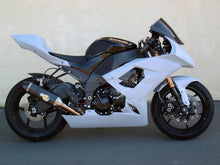 Load image into Gallery viewer, KAWASAKI ZX10 08-10&#39; DRAG STEP SEAT
